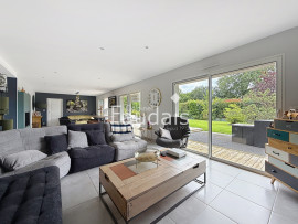 
                                                                                        Vente
                                                                                         LA BARRE DE SEMILLY Maison contemporaine de 173m2 avec VIE D