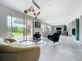 
                                                                                        Vente
                                                                                         LA BARRE DE SEMILLY Maison contemporaine de 173m2 avec VIE D