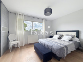 
                                                                                        Vente
                                                                                         LA BARRE DE SEMILLY Maison contemporaine de 173m2 avec VIE D