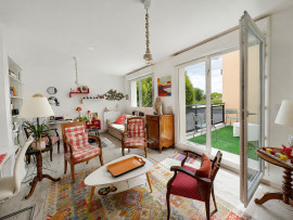 
                                                                                        Vente
                                                                                         La Genette  - Appartement avec terrasse, au calme