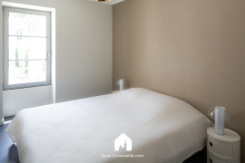 
                                                                                        Location
                                                                                         La Petite Madeleine