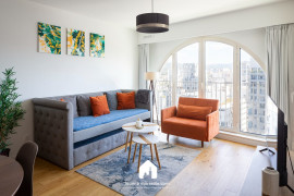 
                                                                                        Location
                                                                                         La Porte Bleue