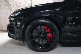 
                                                                                        Voiture
                                                                                         Lamborghini Urus 4.0 V8 650 ch BVA8