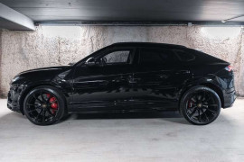 
                                                                                        Voiture
                                                                                         Lamborghini Urus 4.0 V8 650 ch BVA8