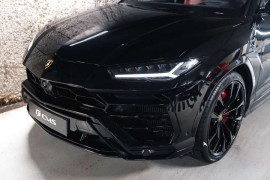 
                                                                                        Voiture
                                                                                         Lamborghini Urus 4.0 V8 650 ch BVA8