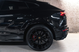 
                                                                                        Voiture
                                                                                         Lamborghini Urus