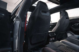 
                                                                                        Voiture
                                                                                         Lamborghini Urus Performante 60th Anniversary