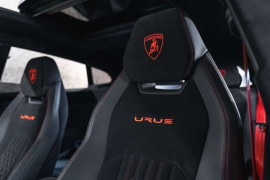 
                                                                                        Voiture
                                                                                         Lamborghini Urus Performante 60th Anniversary