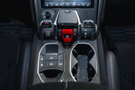 
                                                                                        Voiture
                                                                                         Lamborghini Urus Performante 60th Anniversary