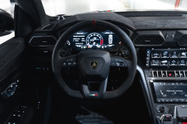 
                                                                                        Voiture
                                                                                         Lamborghini Urus Performante 60th Anniversary