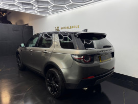 
                                                                                        Voiture
                                                                                         Land Rover Discovery Sport 2.0 TD4 HSE Black Auto 4WD Euro 6 (s/s) 5dr