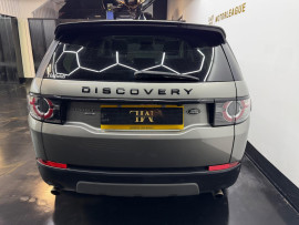 
                                                                                        Voiture
                                                                                         Land Rover Discovery Sport 2.0 TD4 HSE Black Auto 4WD Euro 6 (s/s) 5dr