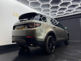 
                                                                                        Voiture
                                                                                         Land Rover Discovery Sport 2.0 TD4 HSE Black Auto 4WD Euro 6 (s/s) 5dr