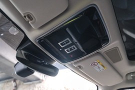 
                                                                                        Voiture
                                                                                         Land Rover Range Rover (IV.II) P400E