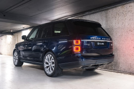 
                                                                                        Voiture
                                                                                         Land Rover Range Rover (IV.II) P400E