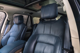 
                                                                                        Voiture
                                                                                         Land Rover Range Rover (IV.II) P400E