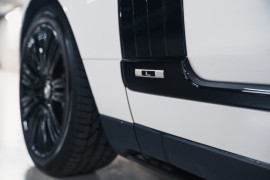 
                                                                                        Voiture
                                                                                         Land Rover Range Rover LWB Supercharged Autobio