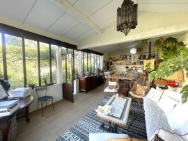 Vente
LE CANNET MAIRIE Villa 8 pièce(s) 150m2 env - Terrain 557m2 - Dépendances