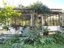 Vente
LE CANNET MAIRIE Villa 8 pièce(s) 150m2 env - Terrain 557m2 - Dépendances