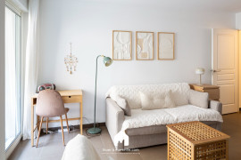 
                                                                                        Location
                                                                                         Le Catalan