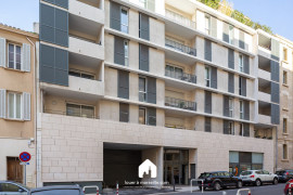 
                                                                                        Location
                                                                                         Le Catalan