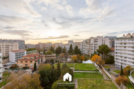 
                                                                                        Location
                                                                                         Le Michelet