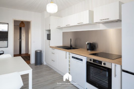 
                                                                                        Location
                                                                                         Le Michelet