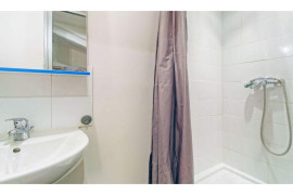 
                                                                                        Location
                                                                                         Le Poirier