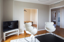 
                                                                                        Location
                                                                                         Le St Georges