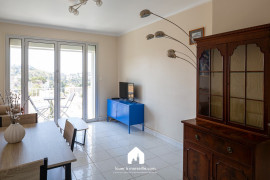 
                                                                                        Location
                                                                                         Les Horizons Clairs