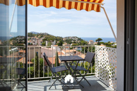 
                                                                                        Location
                                                                                         Les Horizons Clairs