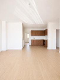 
                                                                                        Vente
                                                                                         LES SABLES-D’OLONNE – T4 RÉNOVÉ DE 74,58 M² AVEC BALCON – 3 CHAMBRES