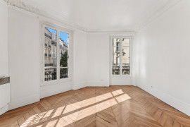 
                                                                                        Vente
                                                                                         Levallois - 34 Rivay
