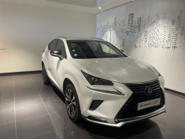 
                                                                                        Voiture
                                                                                         LEXUS NX 300H HYBRIDE 2WD MC DESIGN APP MY21 SR