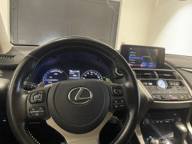 
                                                                                        Voiture
                                                                                         LEXUS NX 300H HYBRIDE 2WD MC DESIGN APP MY21 SR