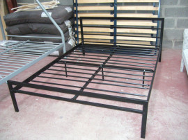 Meuble
Lit 2 personnes noir, promotion