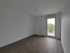 
                                                                                        Location
                                                                                         Livry à louer 3 pièces avec balcon et parking double