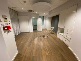 Location
Local 130m2 59 QUIEVRECHAIN