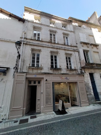 
                                                                                        Vente
                                                                                         Local Commercial 12565 à Angoulême