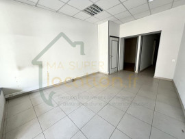 Location
Local commercial 369m2