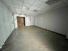 Location
Local commercial 369m2