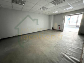 Location
Local commercial 369m2