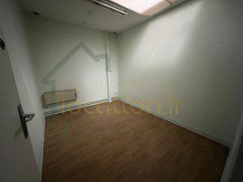 Location
Local commercial 369m2