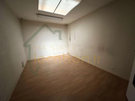 Location
Local commercial 369m2