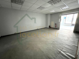 Location
Local commercial 369m2