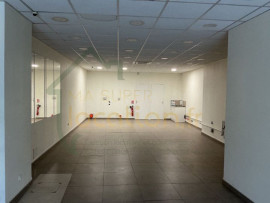 
                                                                                        Location
                                                                                         Local Commercial à LAON