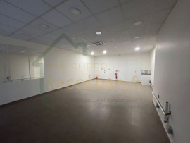 
                                                                                        Location
                                                                                         Local Commercial à LAON