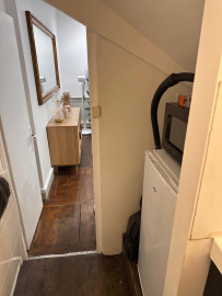 
                                                                                        Location
                                                                                         Local commercial – Angoulême – 22 m²
