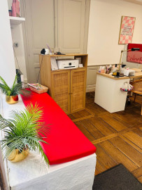 
                                                                                        Location
                                                                                         Local commercial – Angoulême – 22 m²