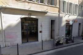 
                                                                                        Location
                                                                                         Local commercial/Bureau avec Vitrine Rue Paradis